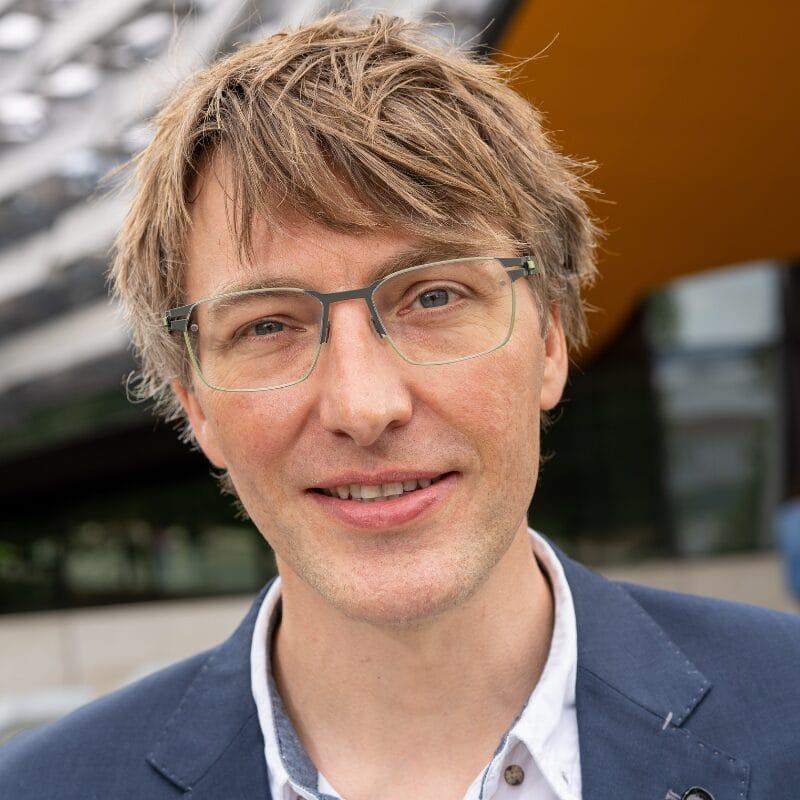 Malte Jung headshot
