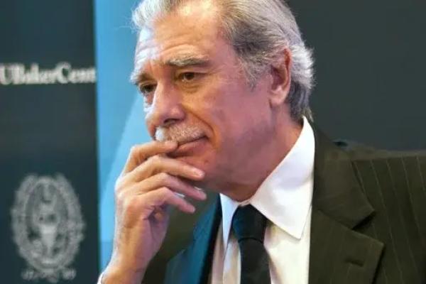 carlos-gutierrez-action-shot-02