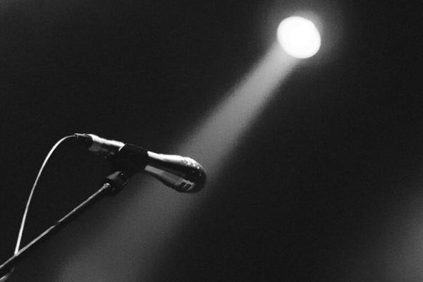 Your Boss Says “Find a Keynote Speaker”… Now What?
